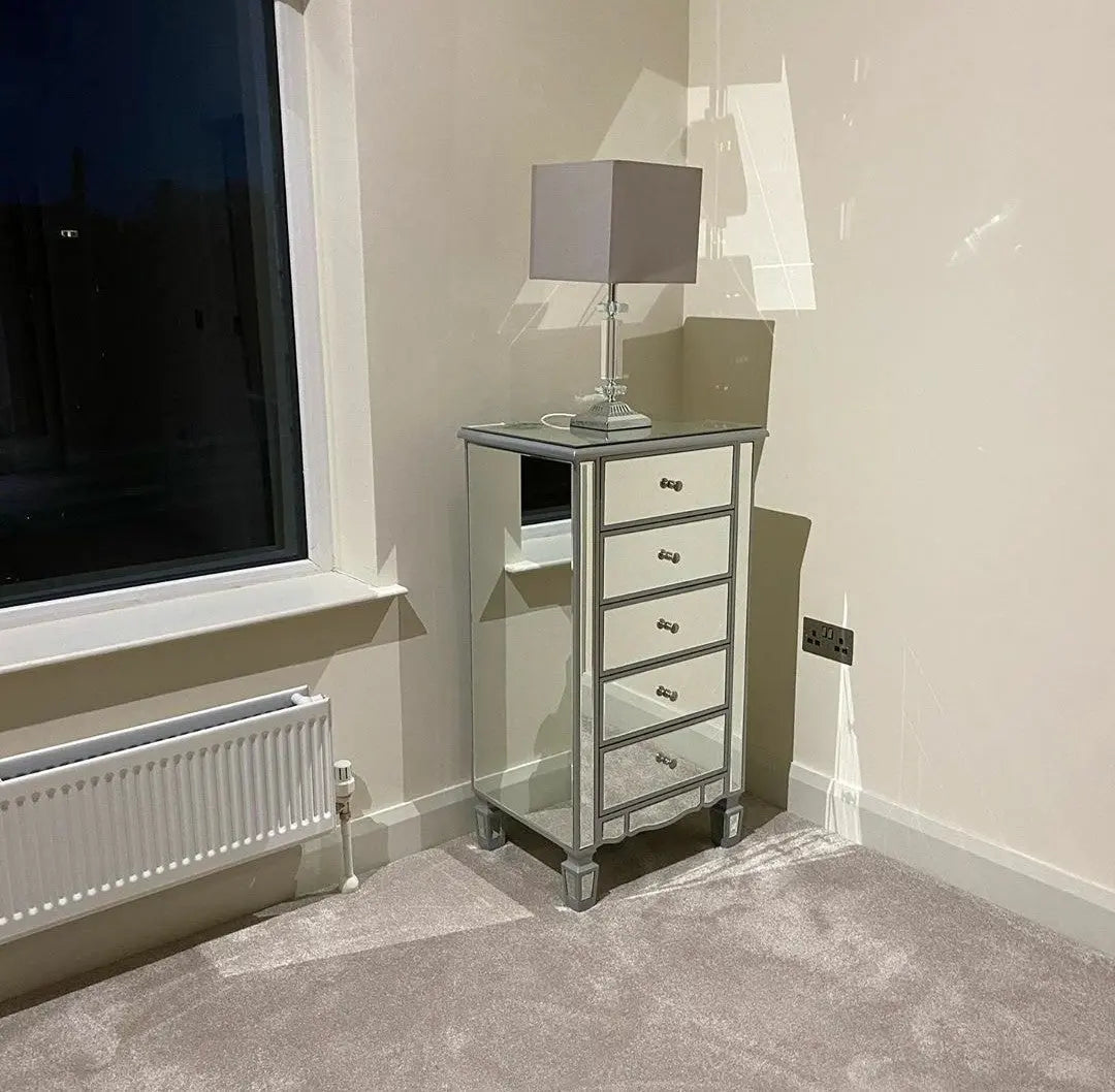 Mirrored Side Table with Drawers Venetian Design (The boutique factory) 100% Heart Made Products