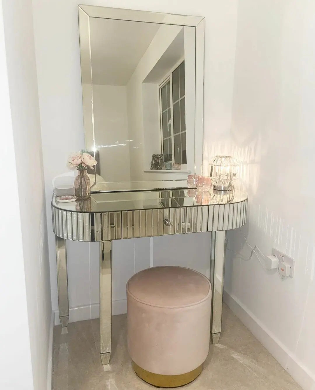 Dressing Table with Mirror Venetian Design (The boutique factory) 100% Heart Made Products