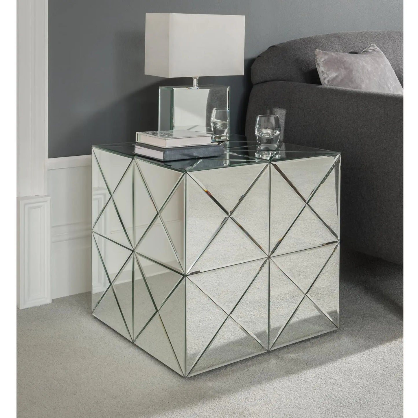 Mirrored Cube Side Table VDMF537 Venetian Design 100% Heart Made Products