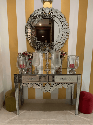 Venetian Round Wall Mirror and Venetian Console with 2 Drawers Set Venetian Design (The boutique factory) 100% Heart Made Products