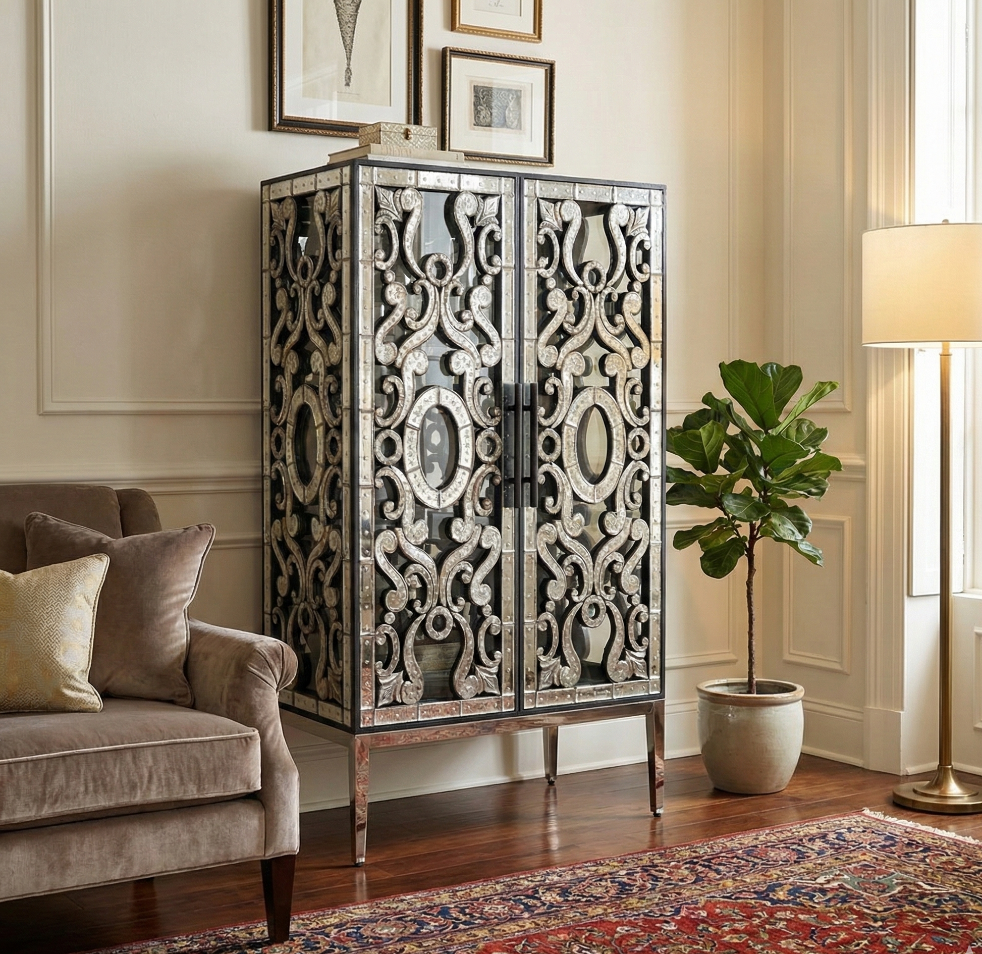 Ibisco Venetian Bar Cabinet - Elegant and Functional Home Bar Solution Venetian Design (The boutique factory) 100% Heart Made Products