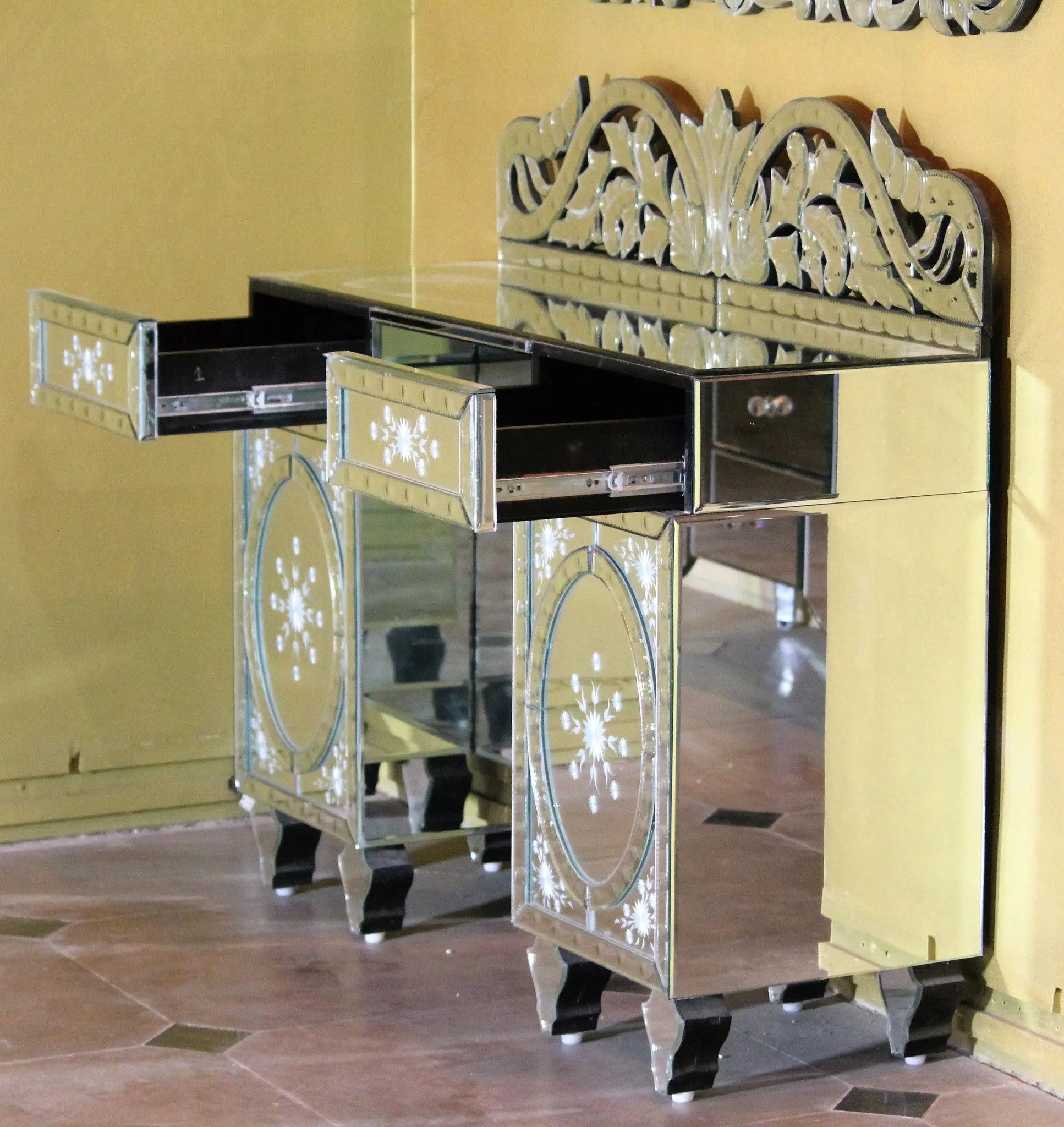 Suave Mirrored Grand Cabinet, 2 Drawer VDMF403 Venetian Design