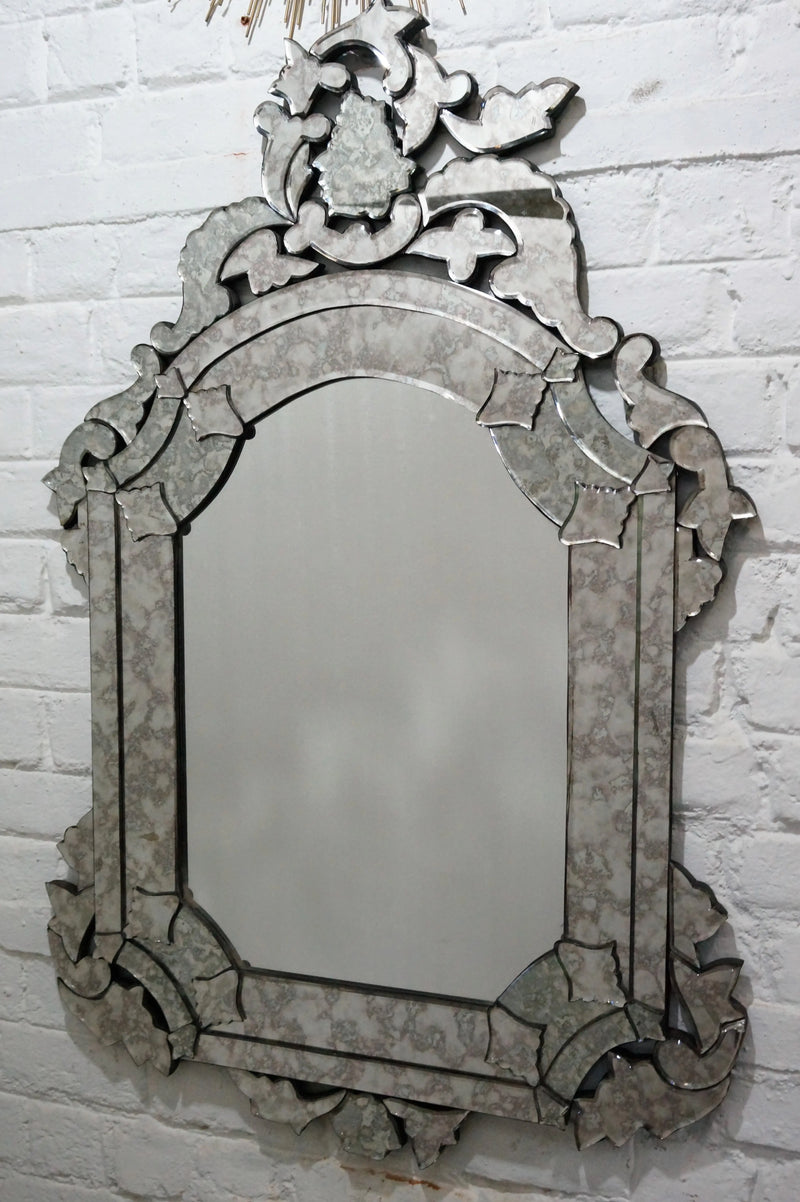 Venetian Antique Mirror VD-125