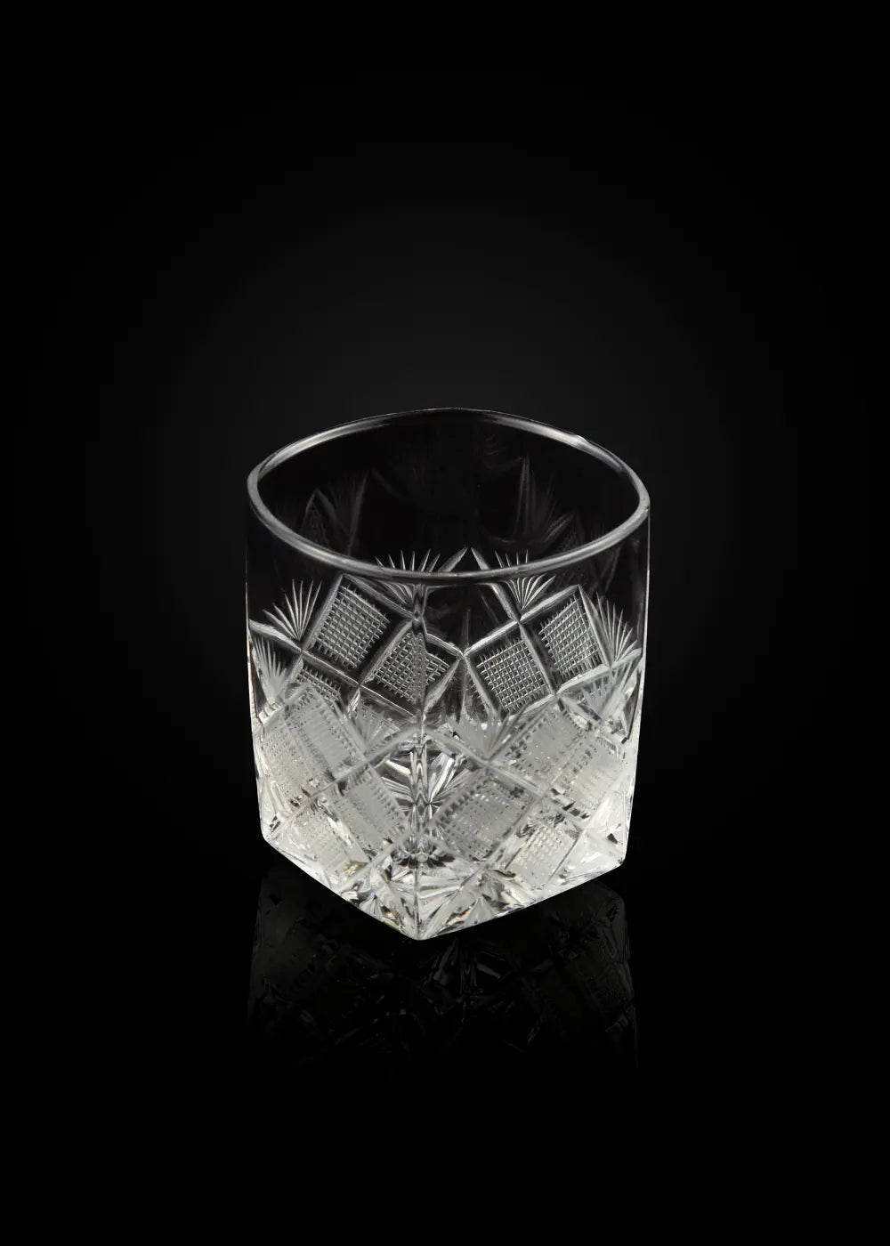 Hand Cut Whiskey Glass (Set of 2) WG-08 Venetian Design (The boutique factory) 100% Heart Made Products
