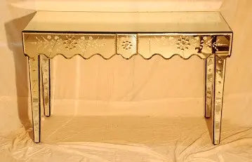 venetian dressing table